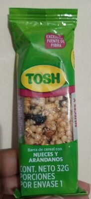 Barra de cereal con nueces y arándanos Tosh (Nutresa)