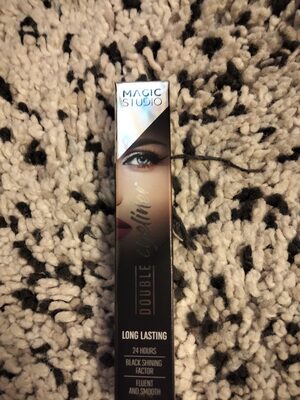 Double eyeliner (Magic Studio)