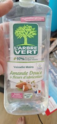 Vaisselle main (L’arbre vert)